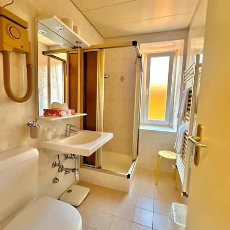 Colibri Otel 3*