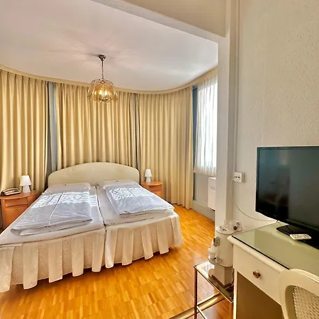 Colibri Hotel 3*